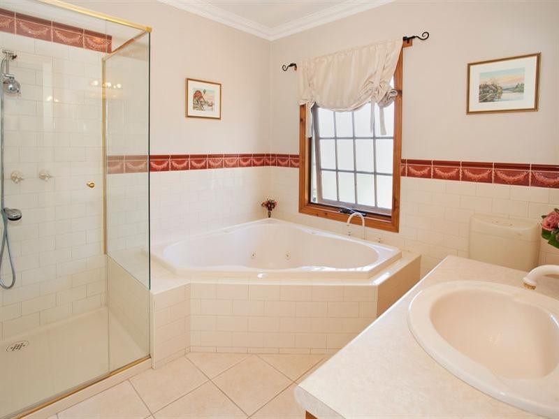 61 James Cook Drive, Wandana Heights VIC 3216