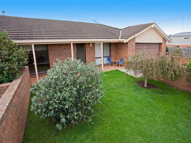 1/24 Percy Street, Newtown VIC 3220