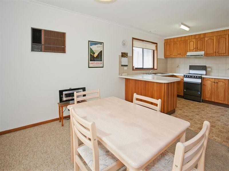 1/24 Percy Street, Newtown VIC 3220