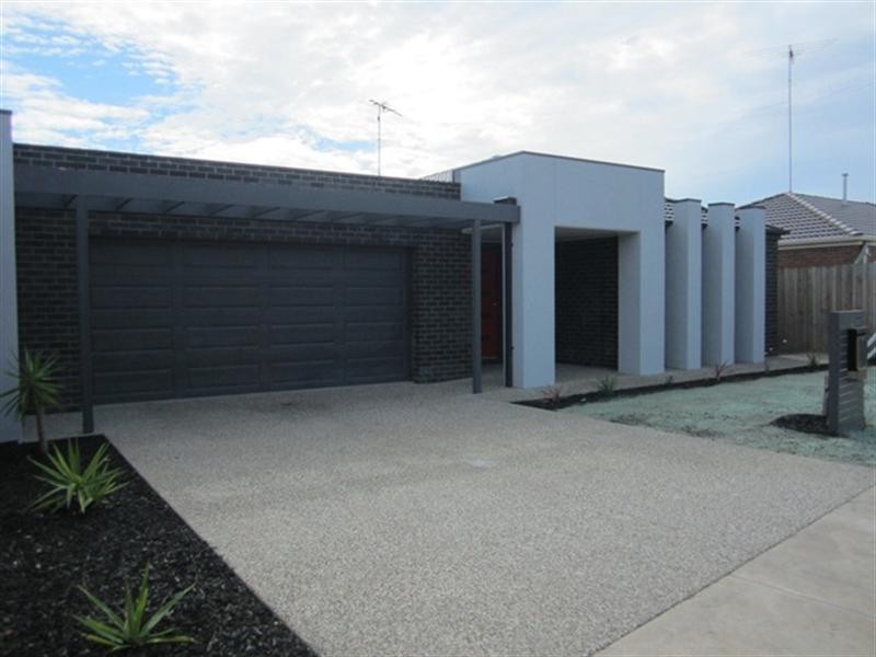 17 Swamphen Drive, Leopold VIC 3224