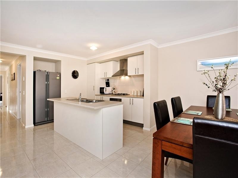 28 MacFarlane Street (off Barwon Heads Rd), Marshall VIC 3216