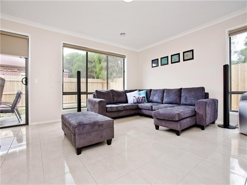 28 MacFarlane Street (off Barwon Heads Rd), Marshall VIC 3216