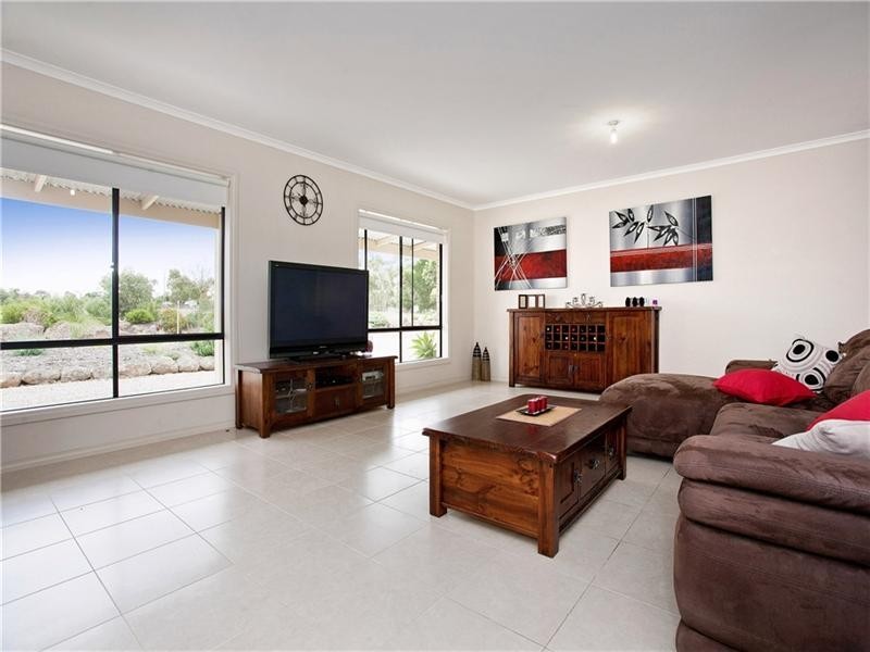 64 Broom Road, Lethbridge VIC 3332