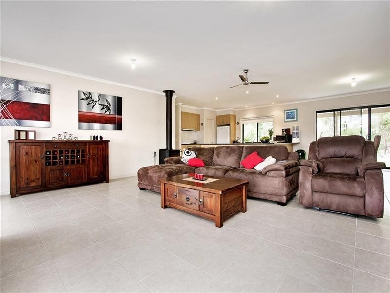 64 Broom Road, Lethbridge VIC 3332