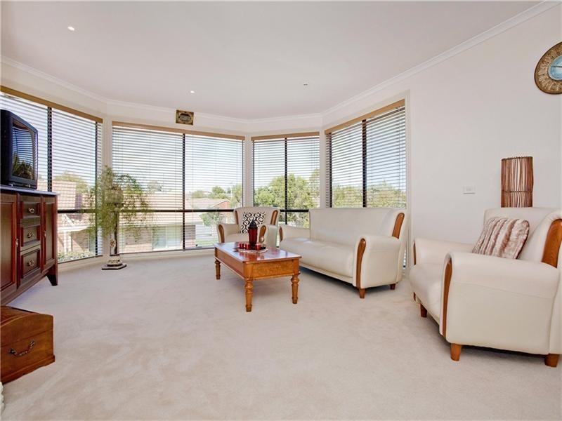 3 Meadowvale Drive, Grovedale VIC 3216