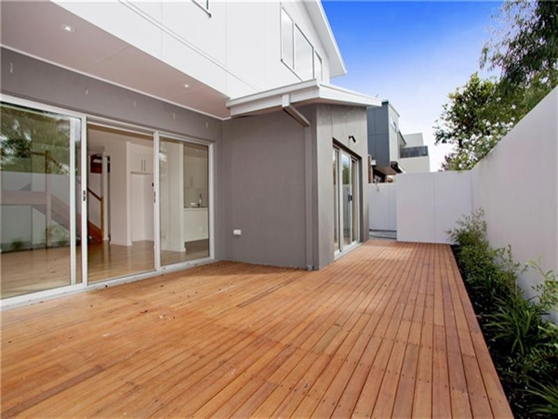 10 Roscommon Place, Herne Hill VIC 3218