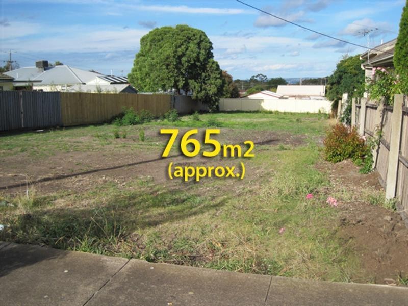 9 Alkoomi Avenue, Hamlyn Heights VIC 3215