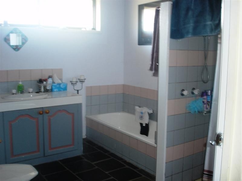 12 Poplar Court, Belmont VIC 3216