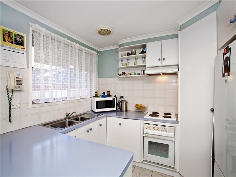 2/35 Beauford Avenue, Bell Post Hill VIC 3215