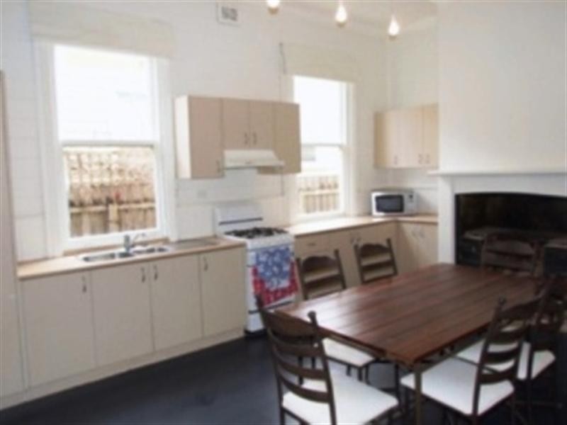 35 Waratah Street, Geelong West VIC 3218