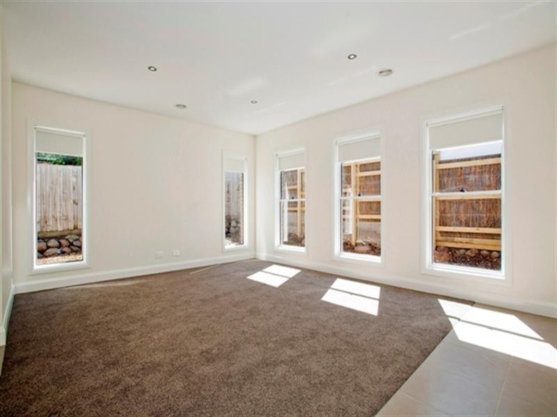 5 Dodds Way, Newtown VIC 3220