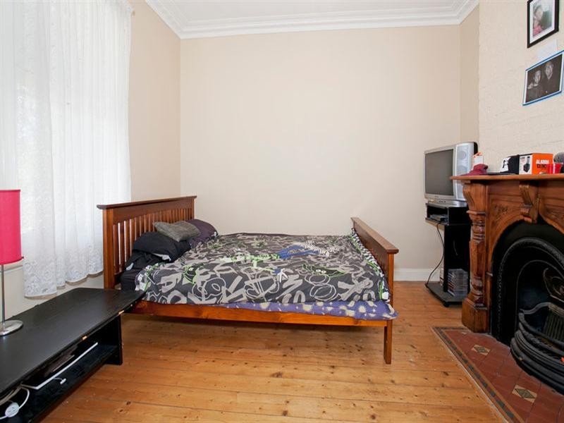 25 Waratah Street, Geelong West VIC 3218