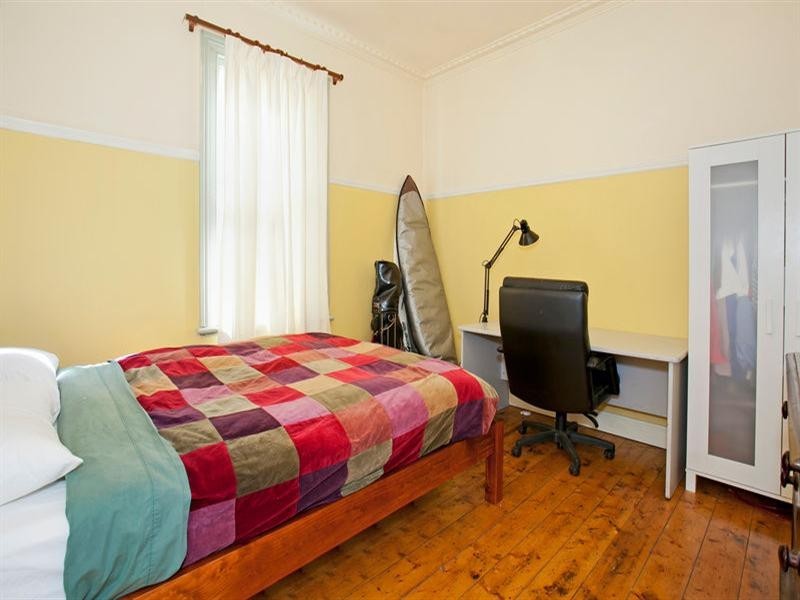 25 Waratah Street, Geelong West VIC 3218