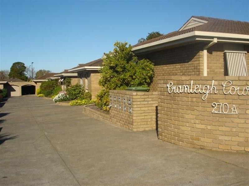 8/270A Pakington Street, Newtown VIC 3220