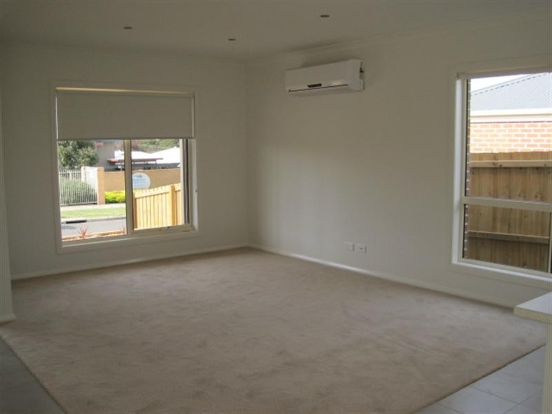 1/11 Matthew Street, Grovedale VIC 3216