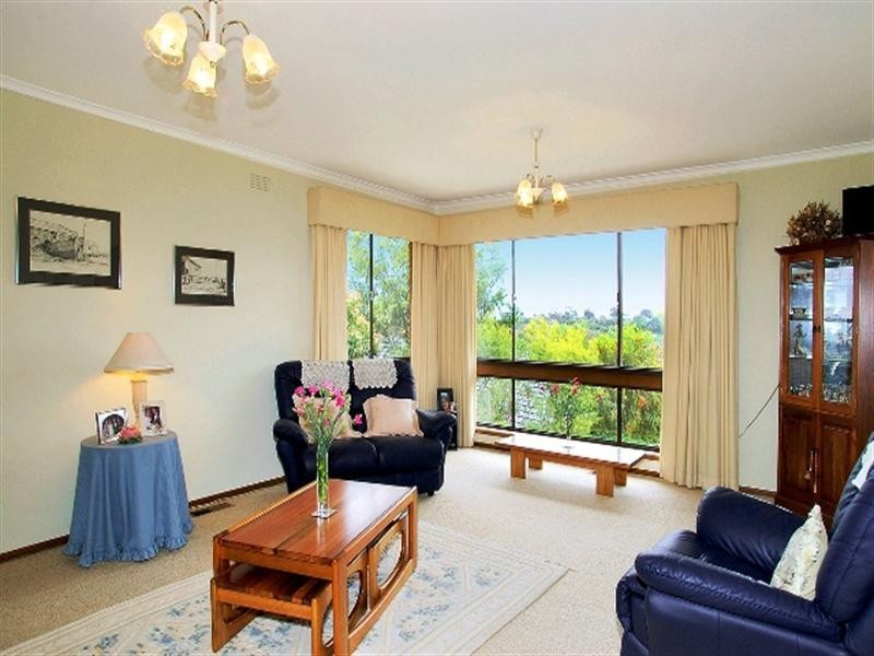 5 Standale Court, Highton VIC 3216