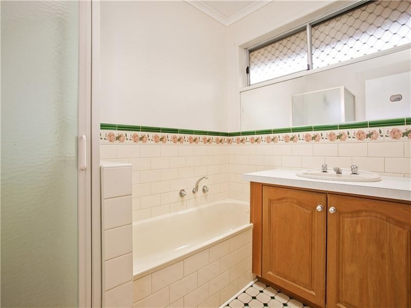 3 Edison Road, Bell Post Hill VIC 3215