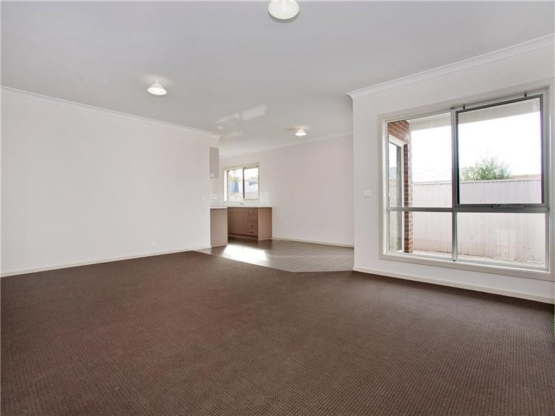 2/32 Banfield Street, Bell Park VIC 3215