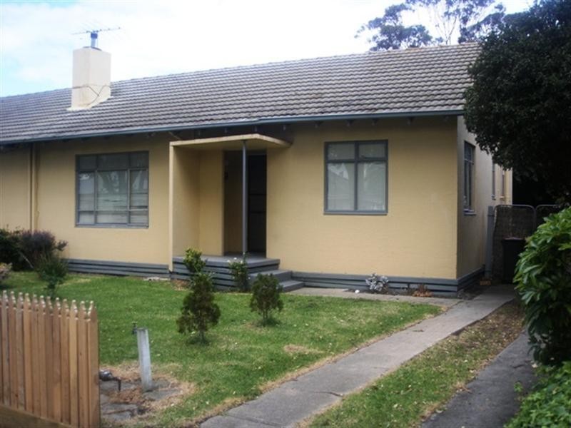 9 Fronsac Avenue, Corio VIC 3214