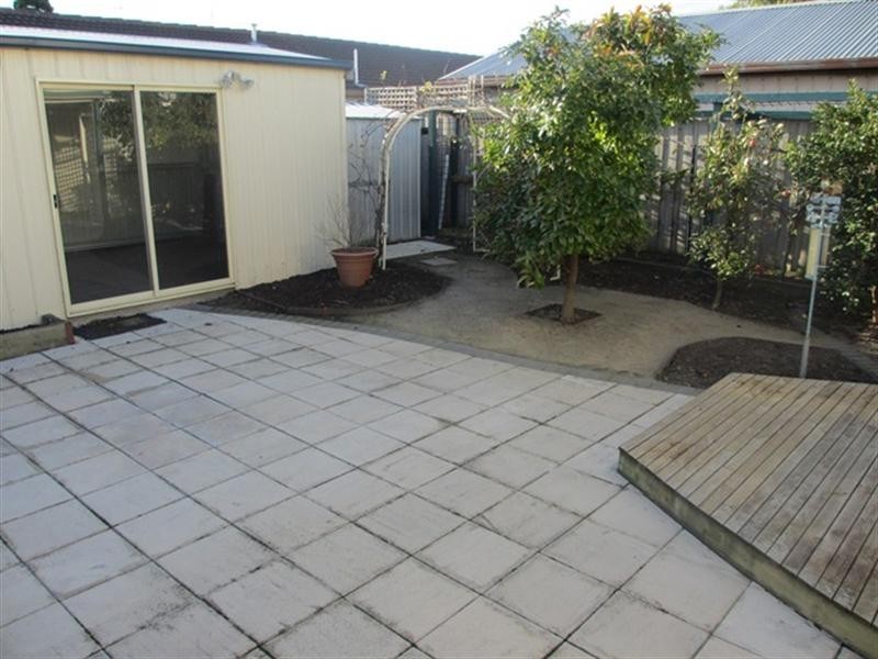 4 Loch Street, East Geelong VIC 3219