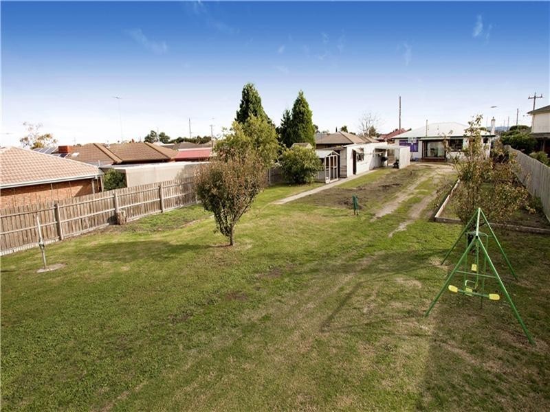 291 Wilsons Road, St Albans Park VIC 3219