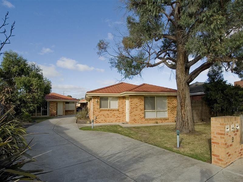 1/2 Glover Street, Newcomb VIC 3219