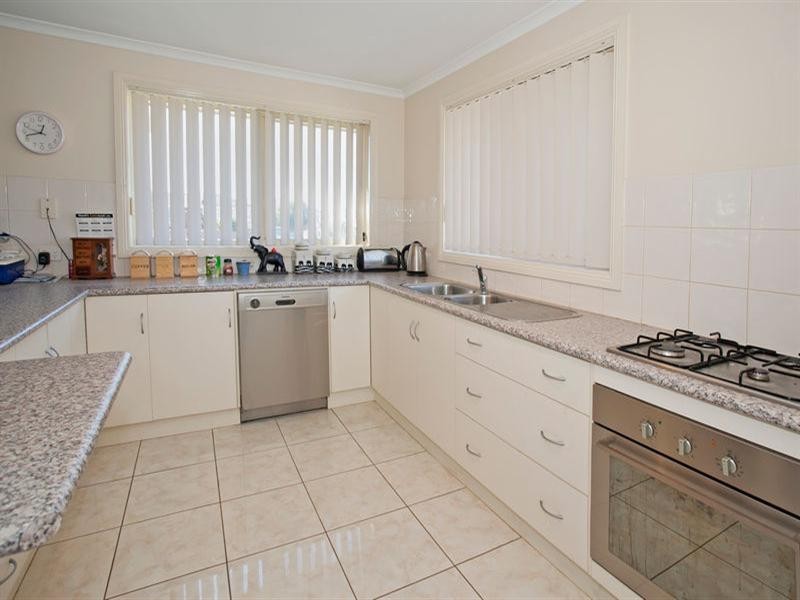 1/2 Glover Street, Newcomb VIC 3219