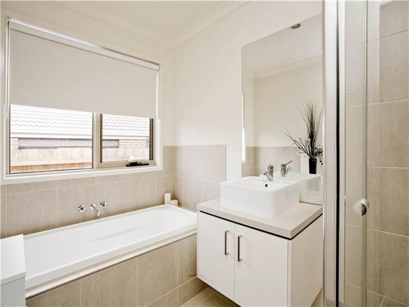 5 Tracken Terrace, Grovedale VIC 3216