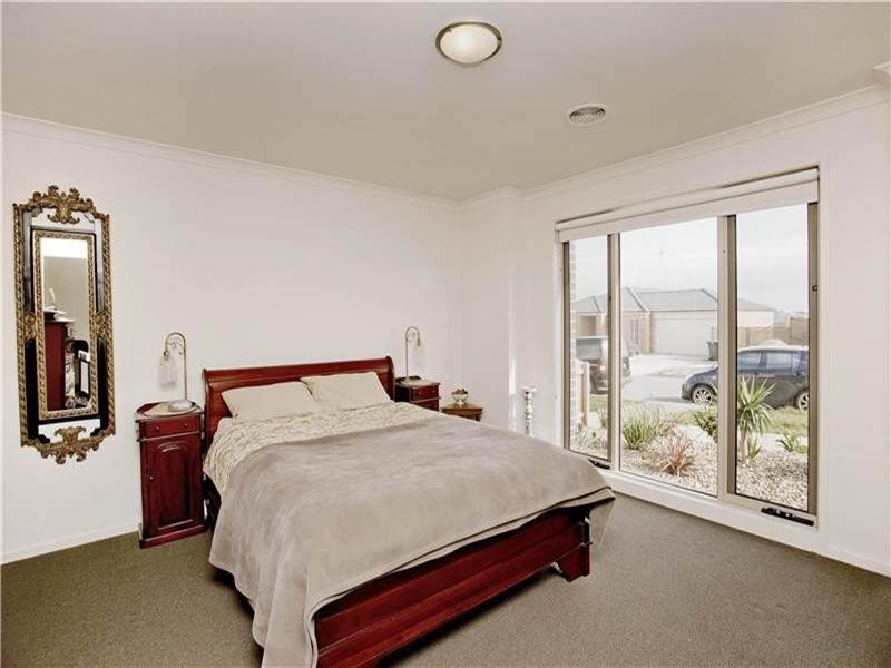 5 Tracken Terrace, Grovedale VIC 3216