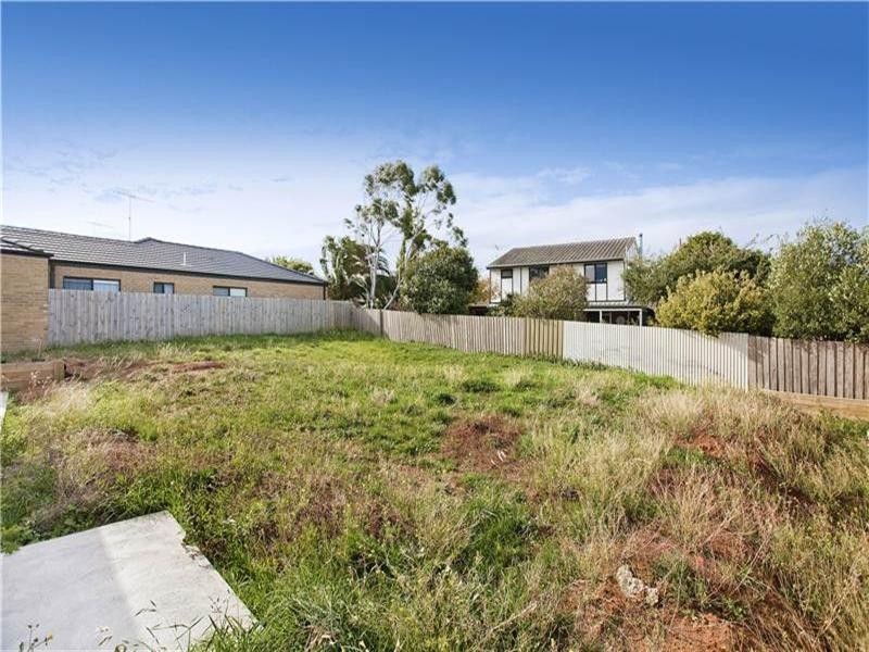 5 Tracken Terrace, Grovedale VIC 3216