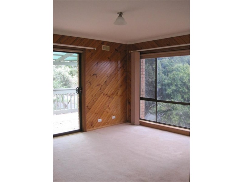 93 Newton Avenue, Bell Post Hill VIC 3215