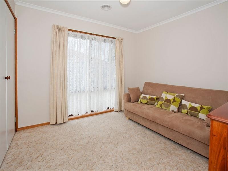 5 Seymour Close, Grovedale VIC 3216
