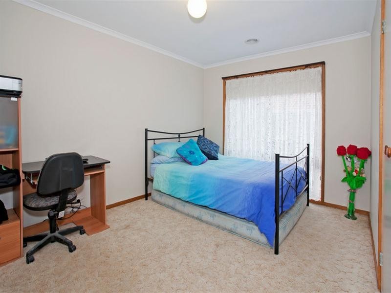 5 Seymour Close, Grovedale VIC 3216