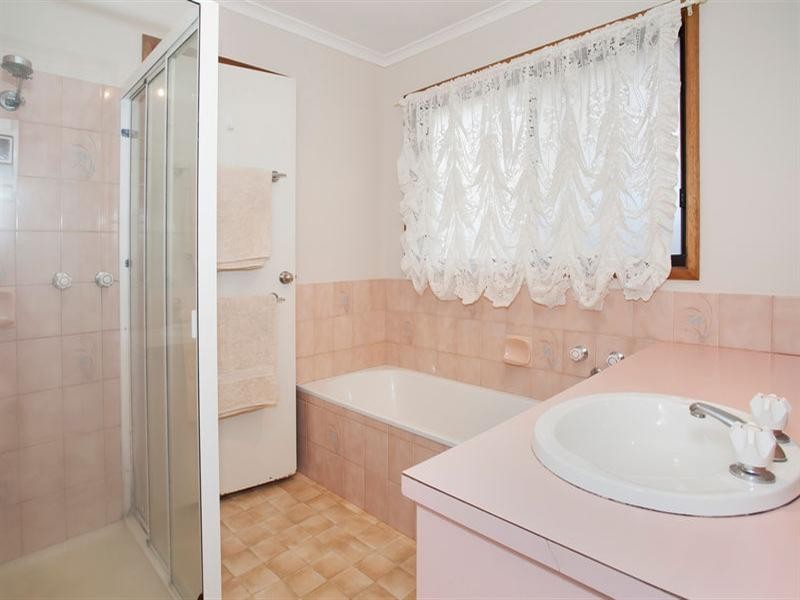 5 Seymour Close, Grovedale VIC 3216