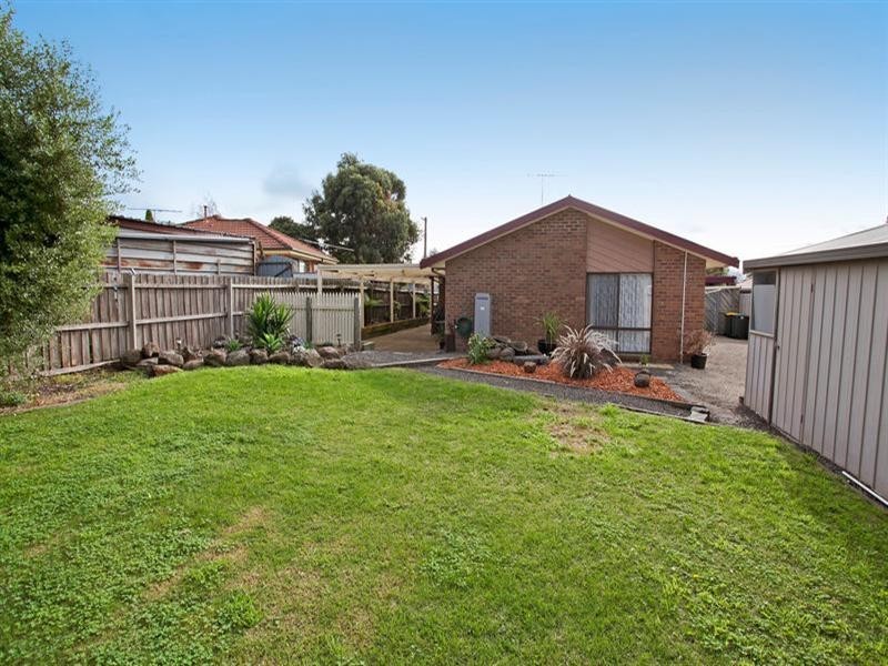 5 Seymour Close, Grovedale VIC 3216