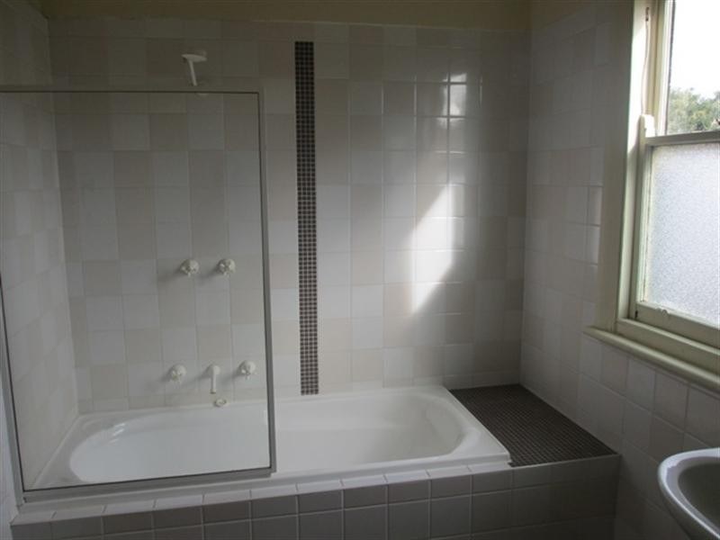 50 Walker Street, Rippleside VIC 3215