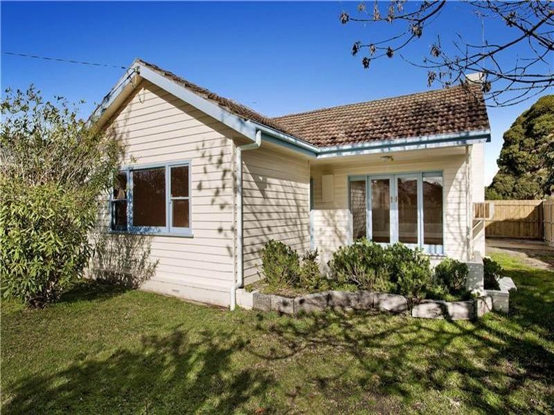57 Summit Avenue, Belmont VIC 3216