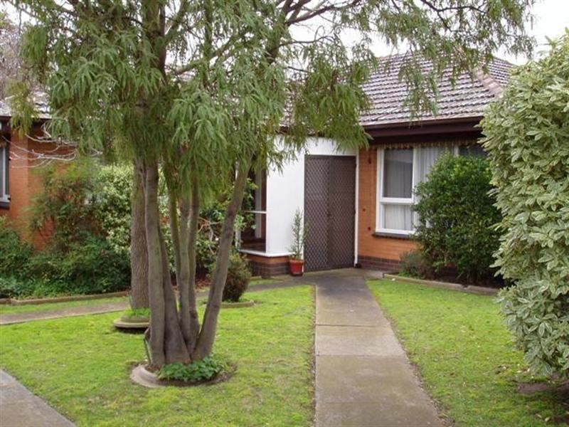 4 Pickett Crescent, Belmont VIC 3216