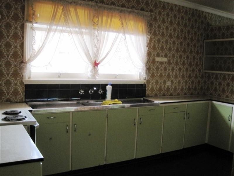 4 Pickett Crescent, Belmont VIC 3216