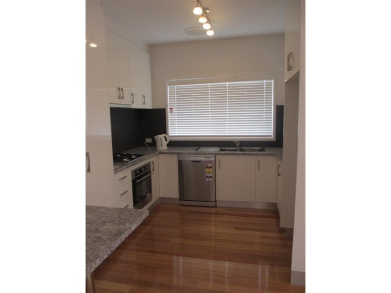 1/1 Herbert Court, Newcomb VIC 3219