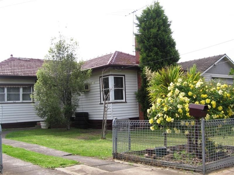 16 Griffen Street, Hamlyn Heights VIC 3215