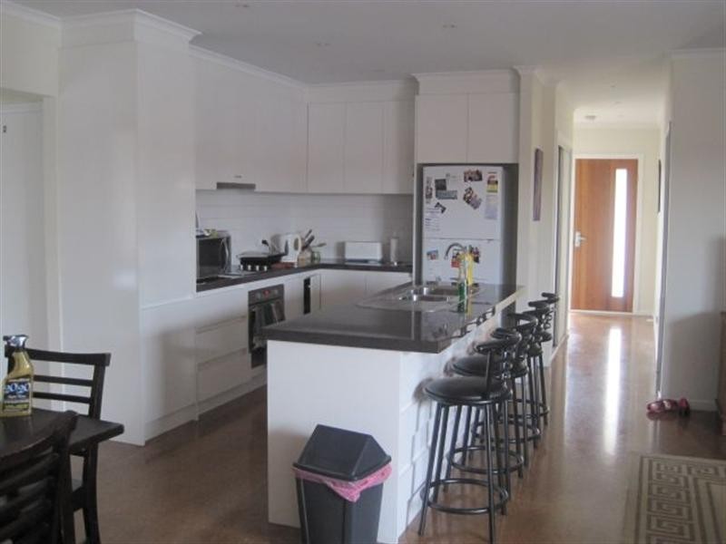 Room 5/17 Garvey Court, Highton VIC 3216