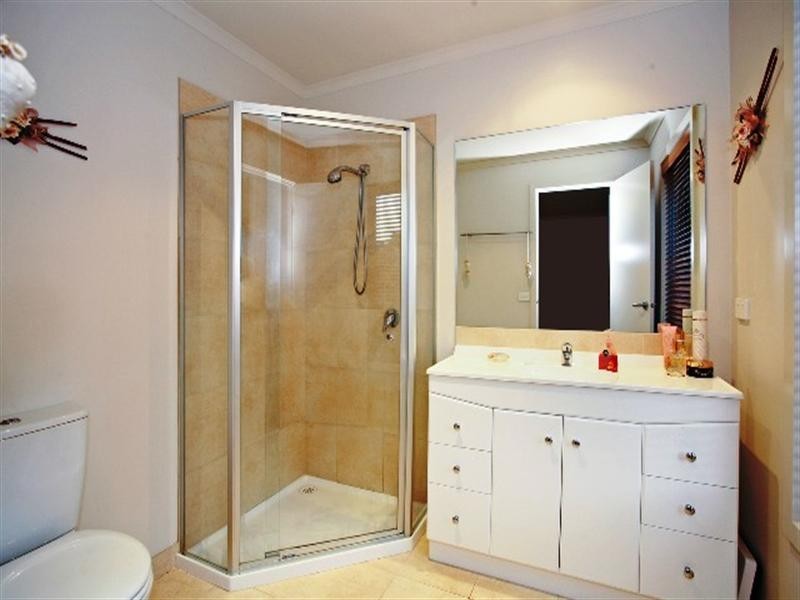 2/391 Myers Street, East Geelong VIC 3219