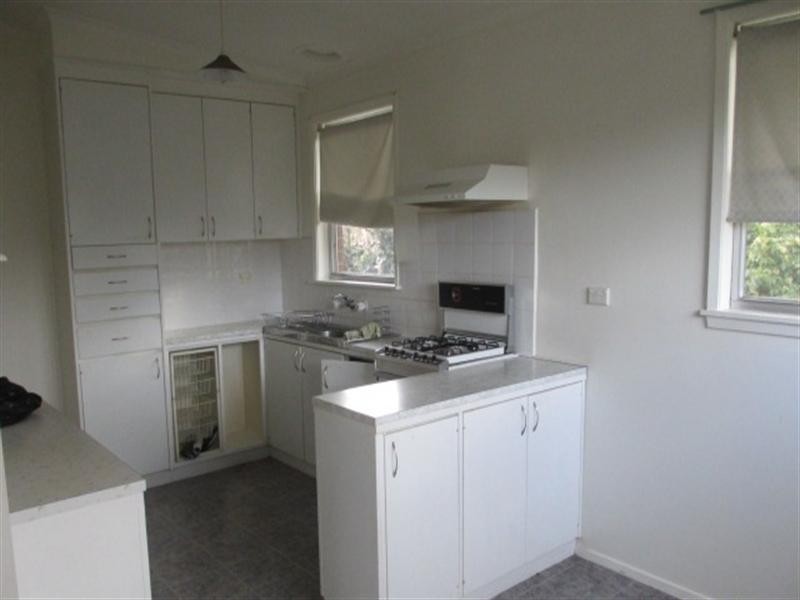 11 Buangor Street, Corio VIC 3214