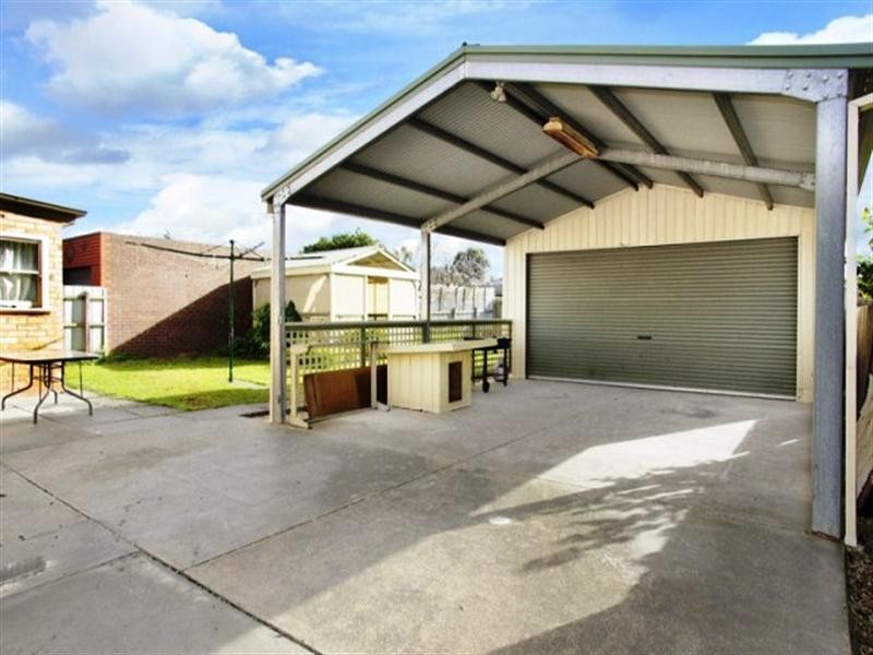 44 Deakin Street, Bell Park VIC 3215