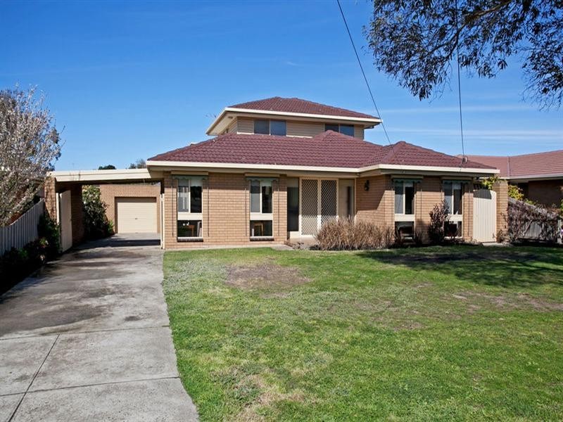 23 Konrads Crescent, Highton VIC 3216