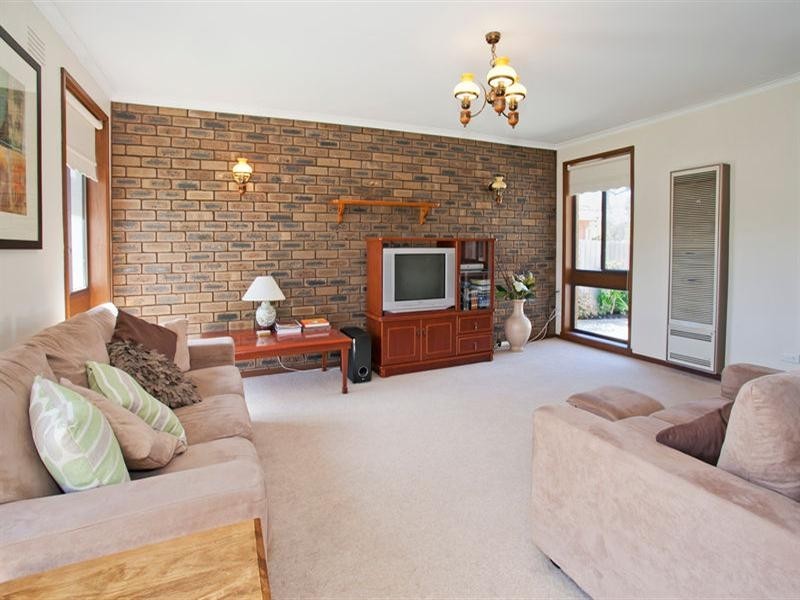 23 Konrads Crescent, Highton VIC 3216