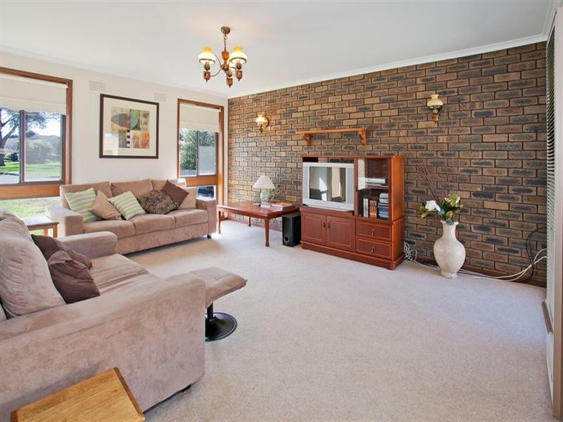 23 Konrads Crescent, Highton VIC 3216