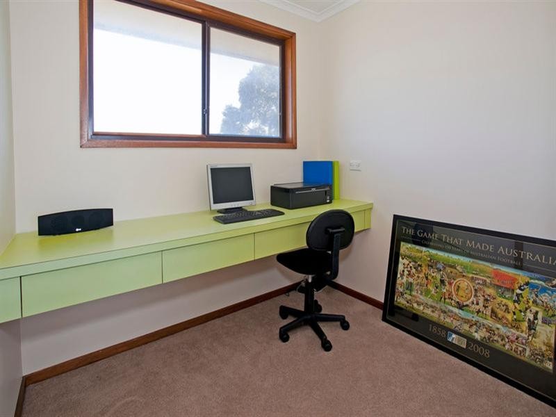 23 Konrads Crescent, Highton VIC 3216