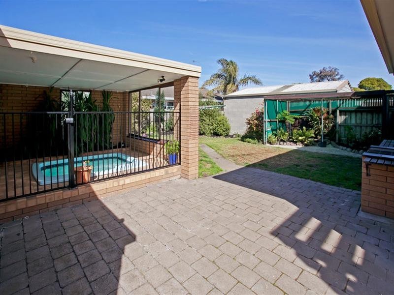 23 Konrads Crescent, Highton VIC 3216